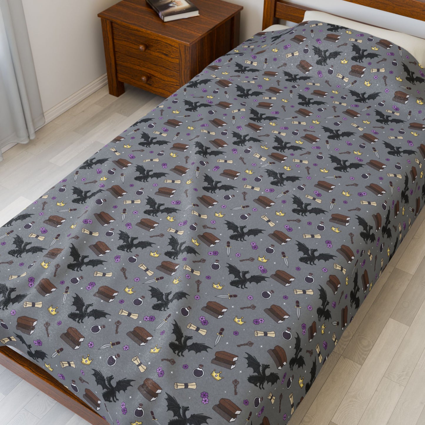 Cozy Velveteen Plush Blanket with Autumn-Themed Design