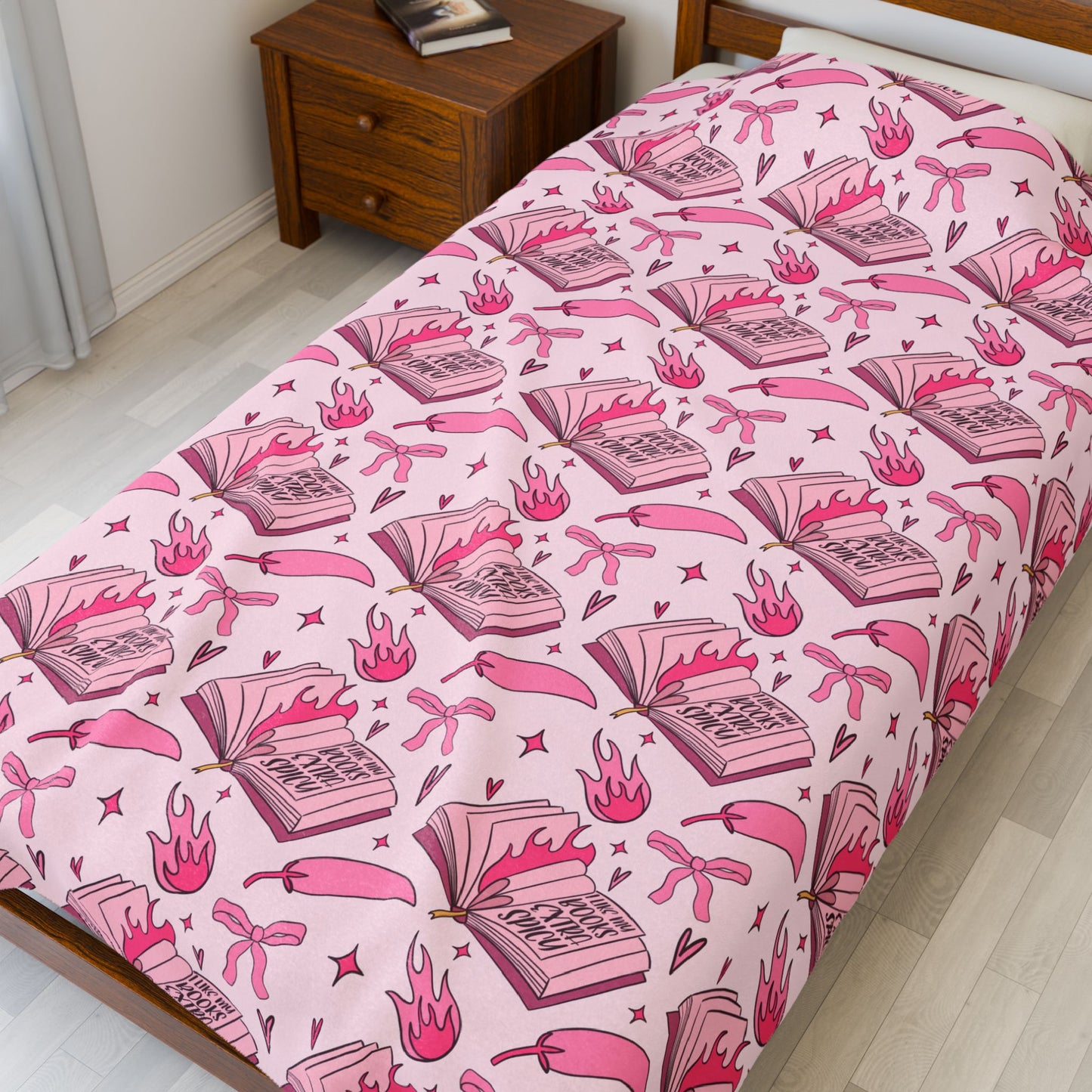 "I Like My Books Extra Spicy" Velveteen Plush Blanket