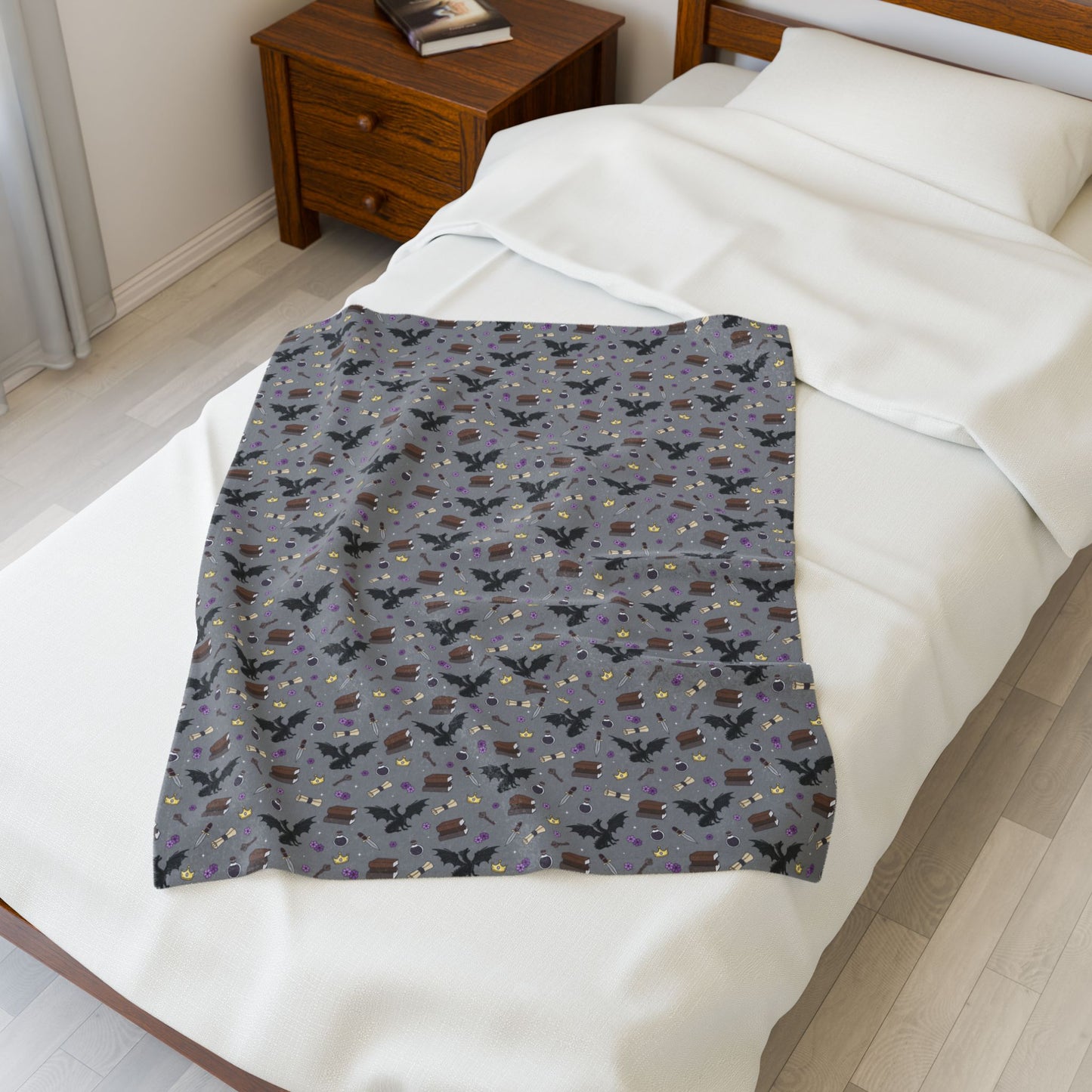 Cozy Velveteen Plush Blanket with Autumn-Themed Design